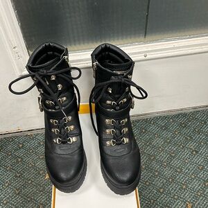 GUESS CANALY BOOTS